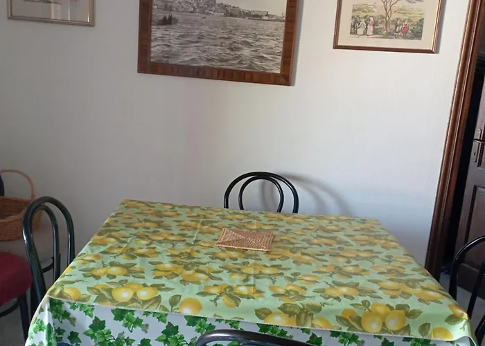 Via Lanfranco アパート *